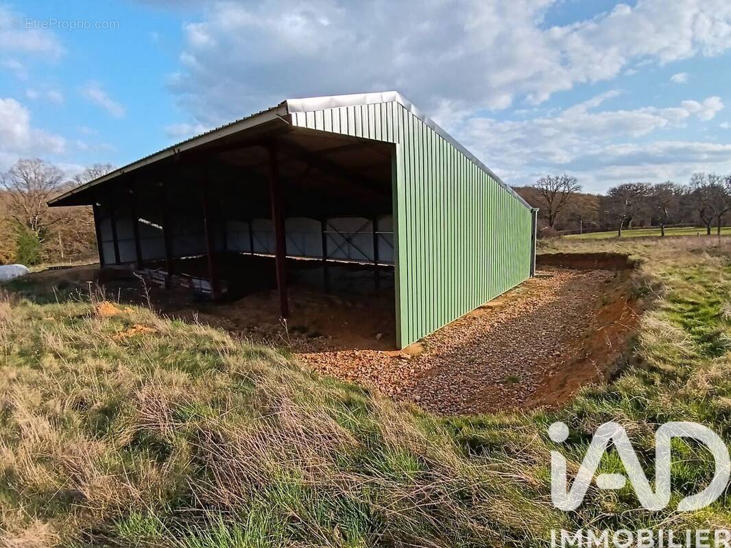 Photo 1 - Terrain à VILLIERS-SAINT-BENOIT