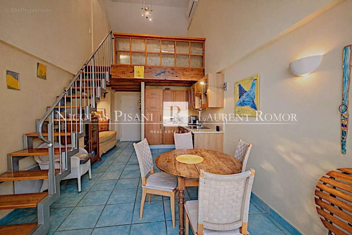 Appartement à VILLEFRANCHE-SUR-MER