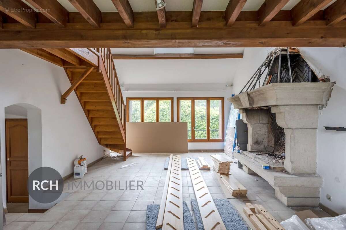 Maison à MONTFORT-L'AMAURY