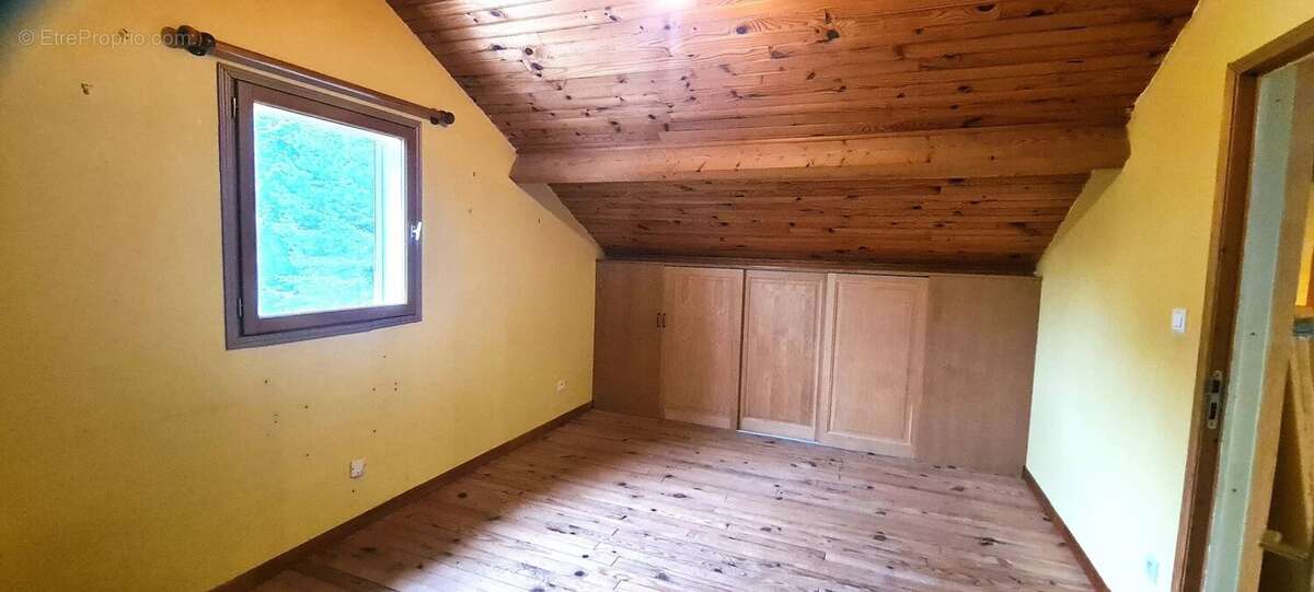 Grande maison terrain 1ha boisée - photo 11