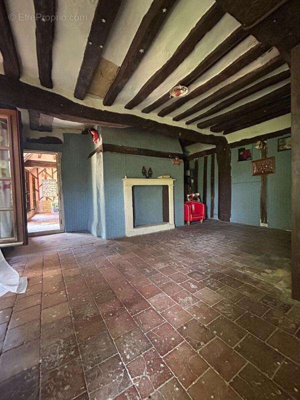 14100  Maison Normande de 137 m²  , 4 chambres 195 000 Euros - photo 13