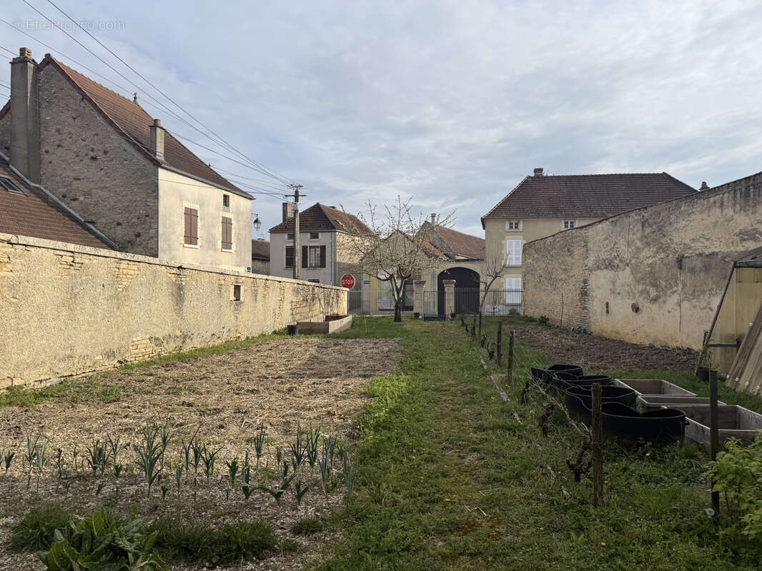 Maison à MONTBARD