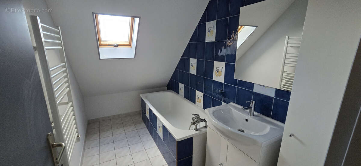 Maison à HAUTVILLERS-OUVILLE