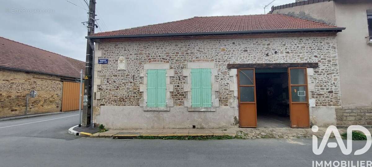 Photo 5 - Parking à EVAUX-LES-BAINS