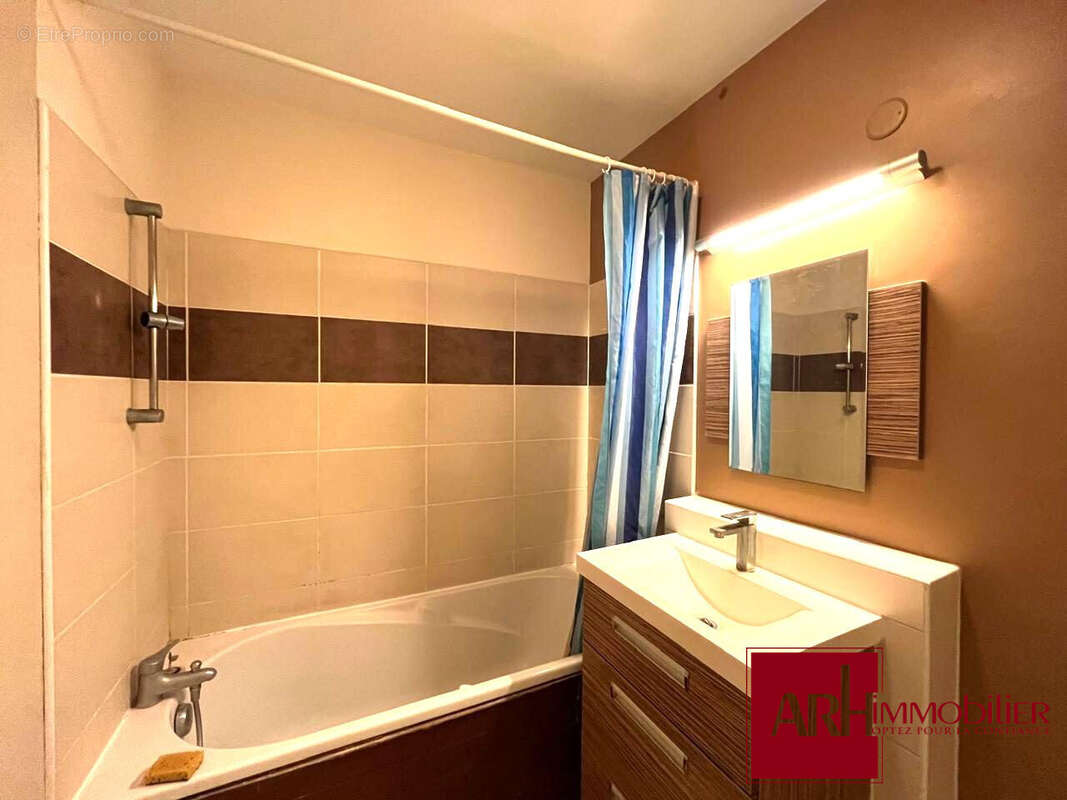 Appartement à SAINT-DENIS