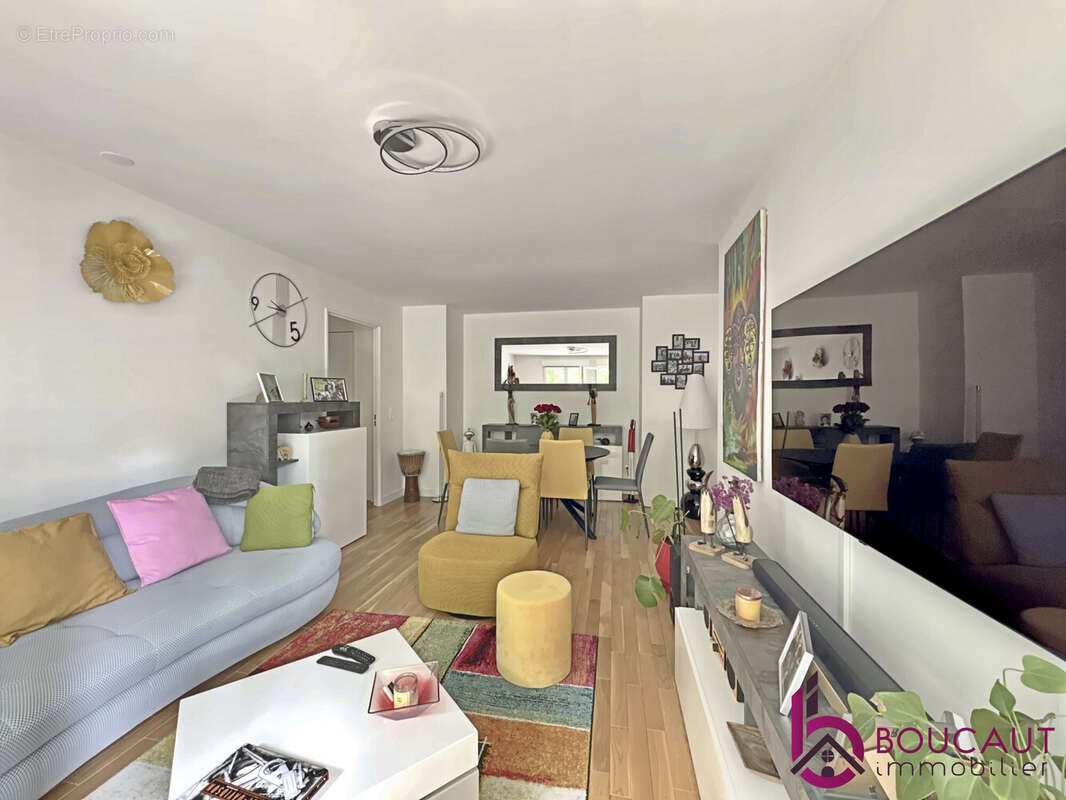 Appartement à LE PLESSIS-ROBINSON