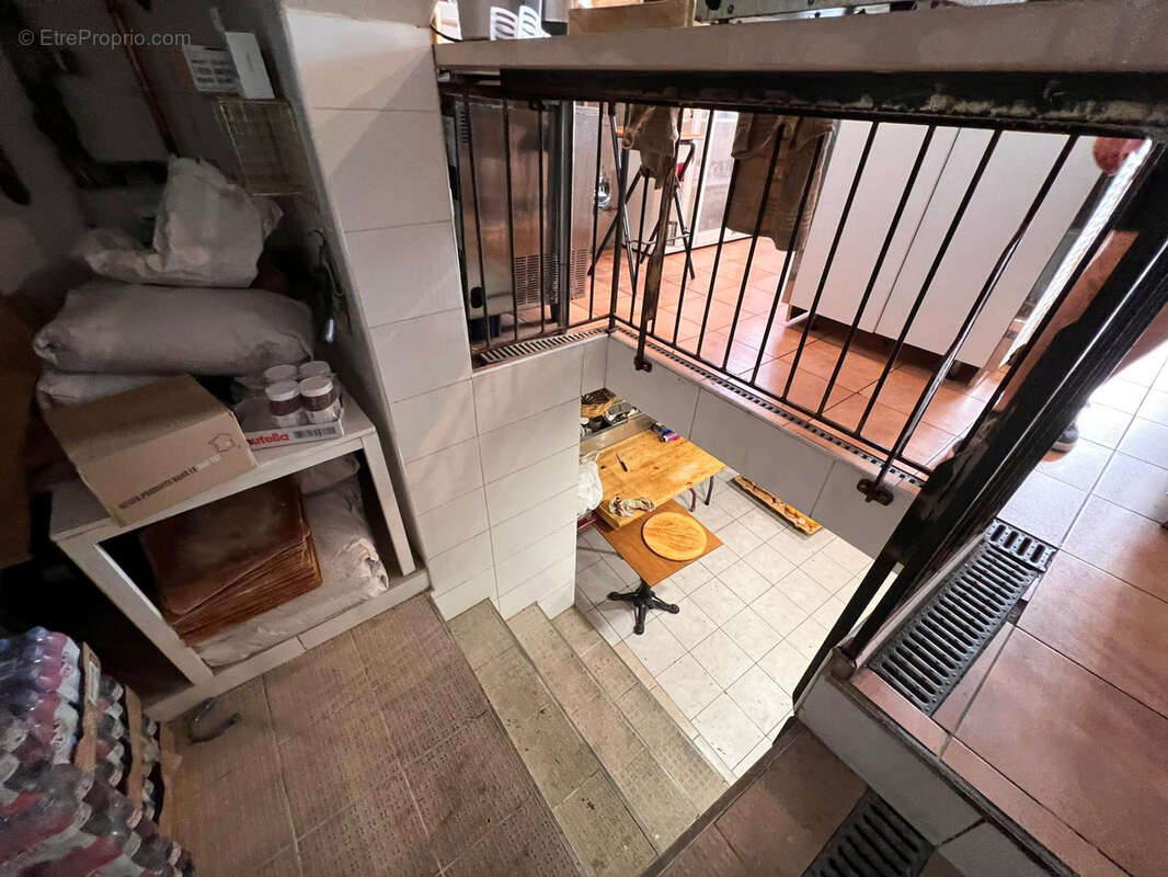 Commerce à MARSEILLE-1E