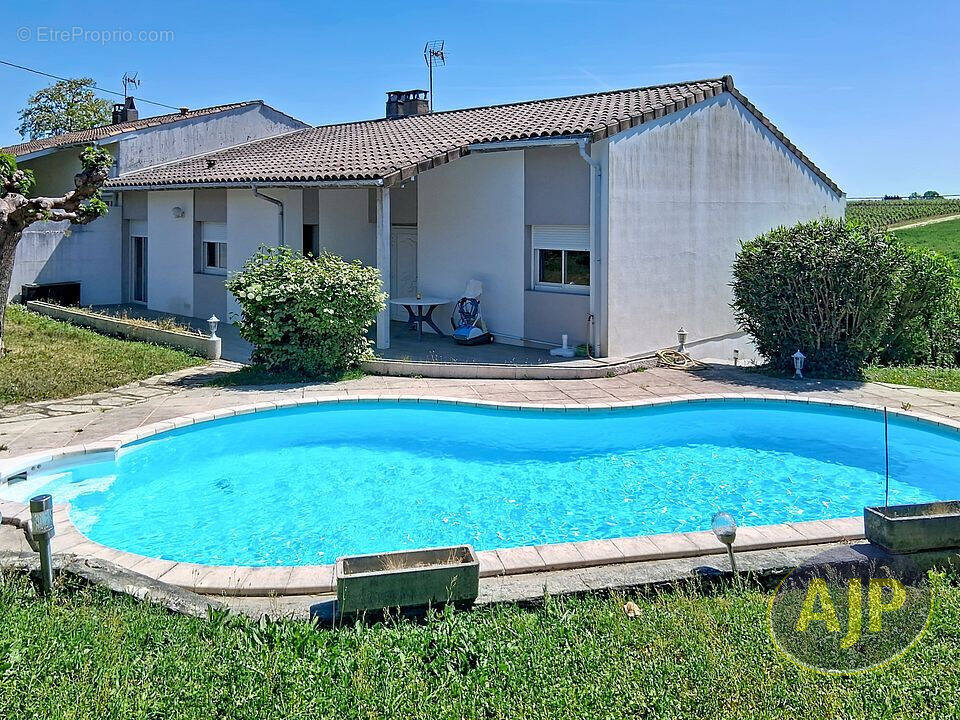 Maison à PAUILLAC