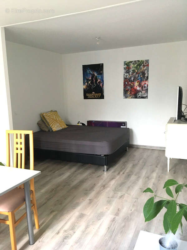 Appartement à SAINT-PAUL-DE-VARAX