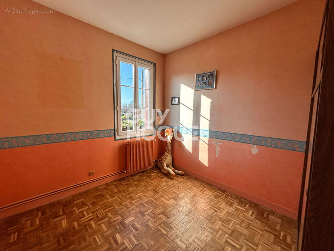 Maison à LE MESNIL-GUILLAUME