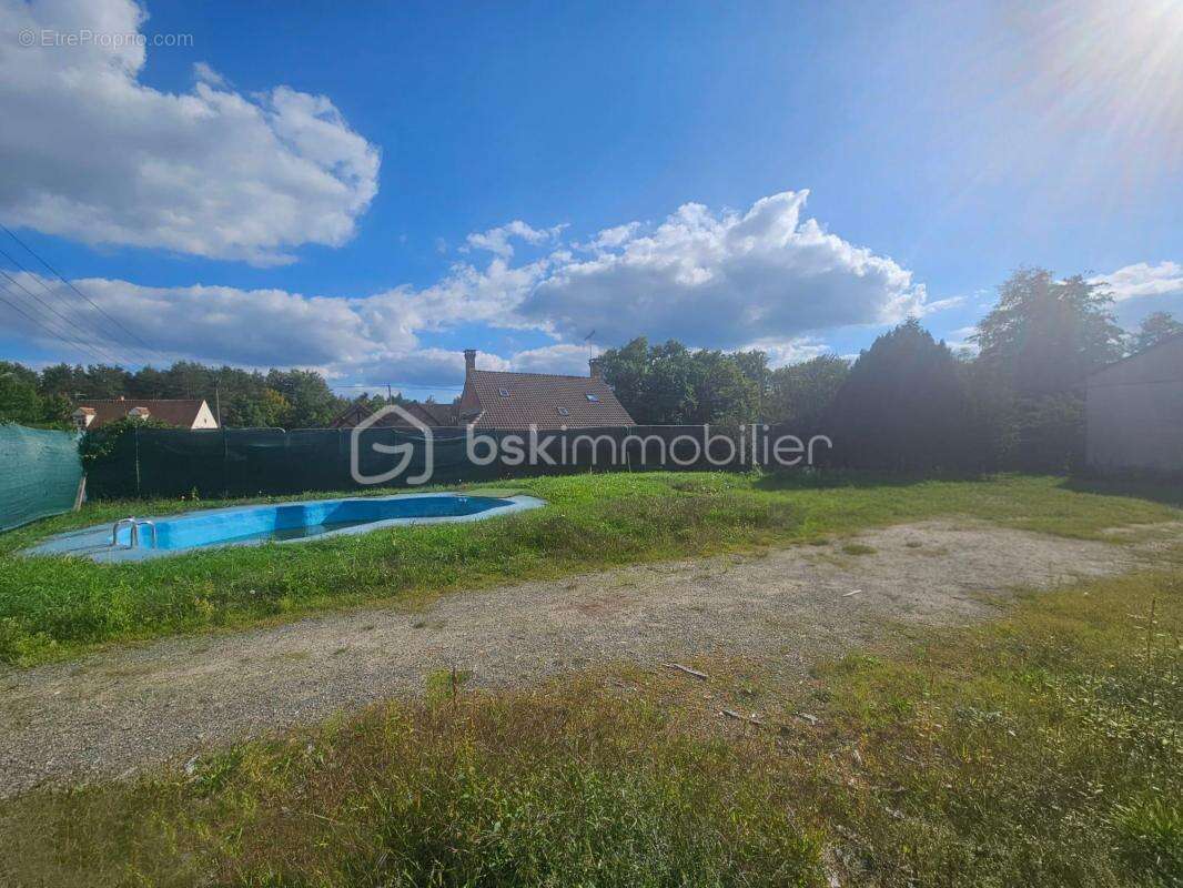 Maison à VANNES-SUR-COSSON