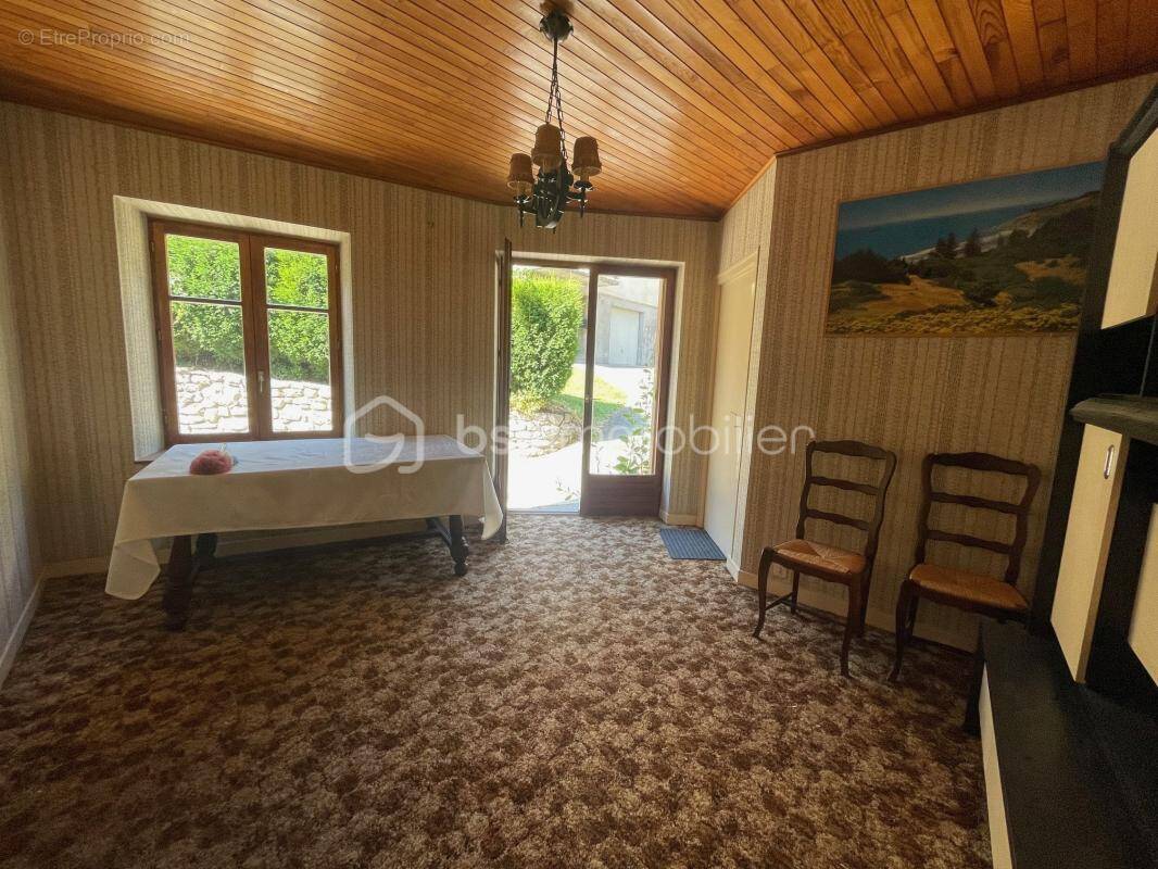 Maison à VILLARGONDRAN