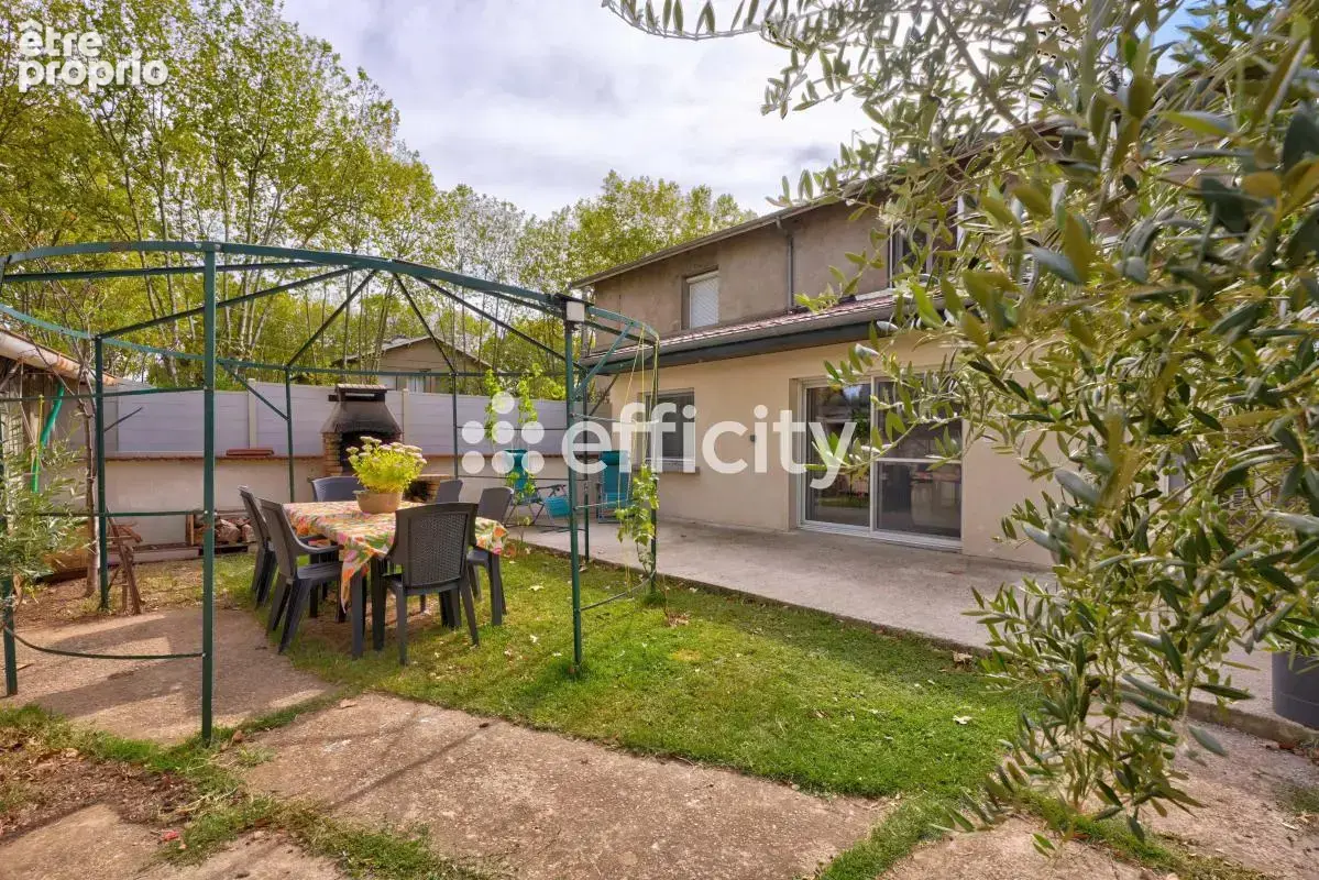 Maison 4 pièces 97 m² à vendre à Saint-Priest (69800) - photo 12