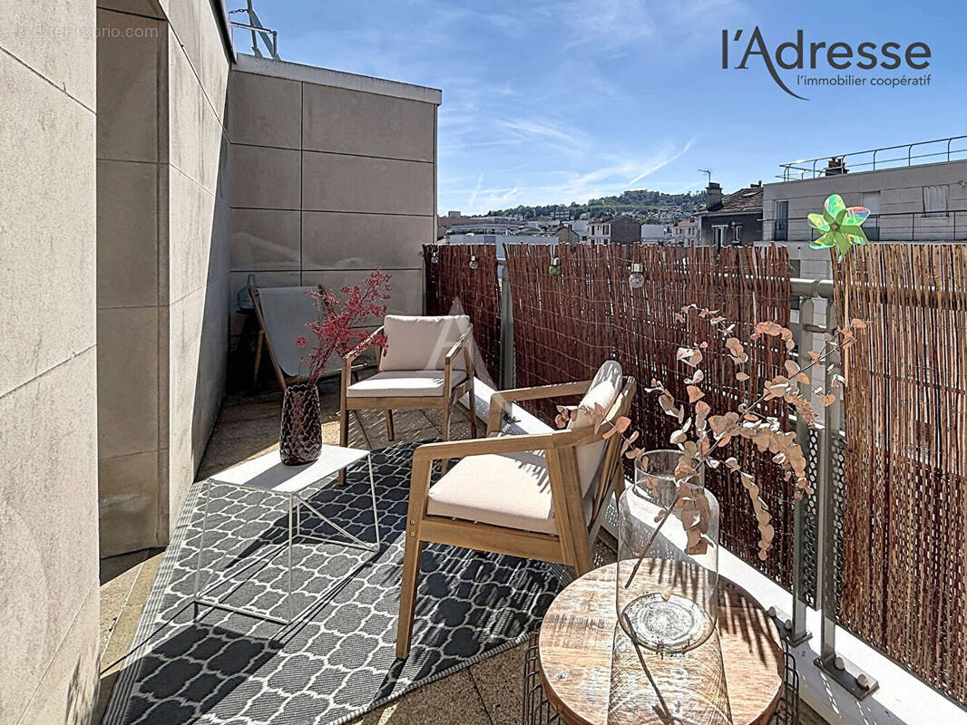 Appartement à SURESNES