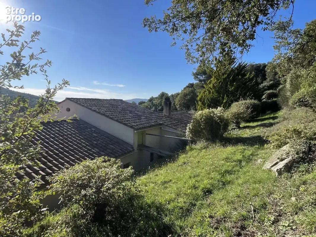 Villa de plain pied avec piscine et vue dégagée - photo 15