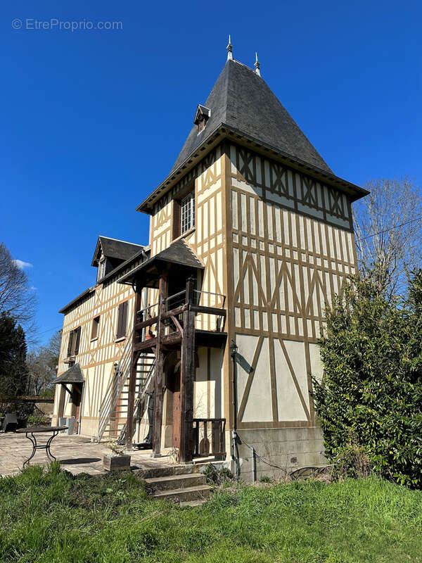 Maison à LA CHAPELLE-REANVILLE