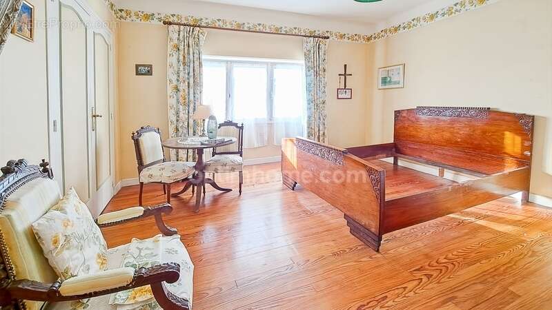 Maison à SAINT-PALAIS