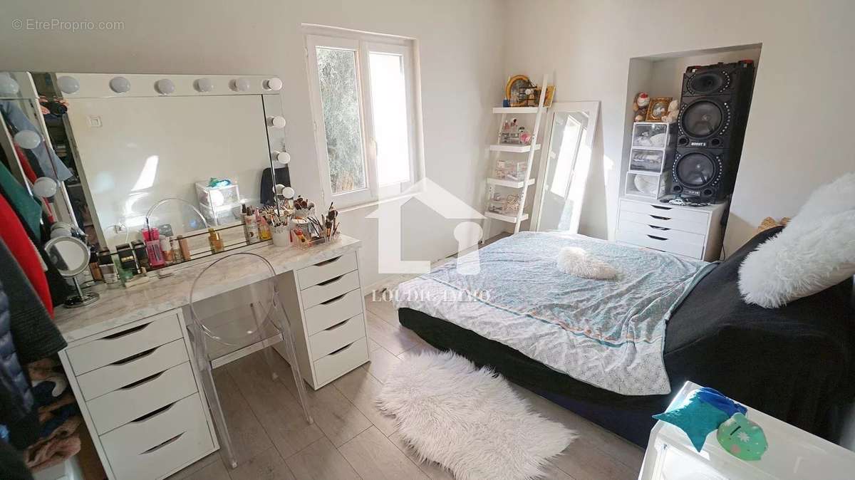 Maison à TOURRETTES-SUR-LOUP