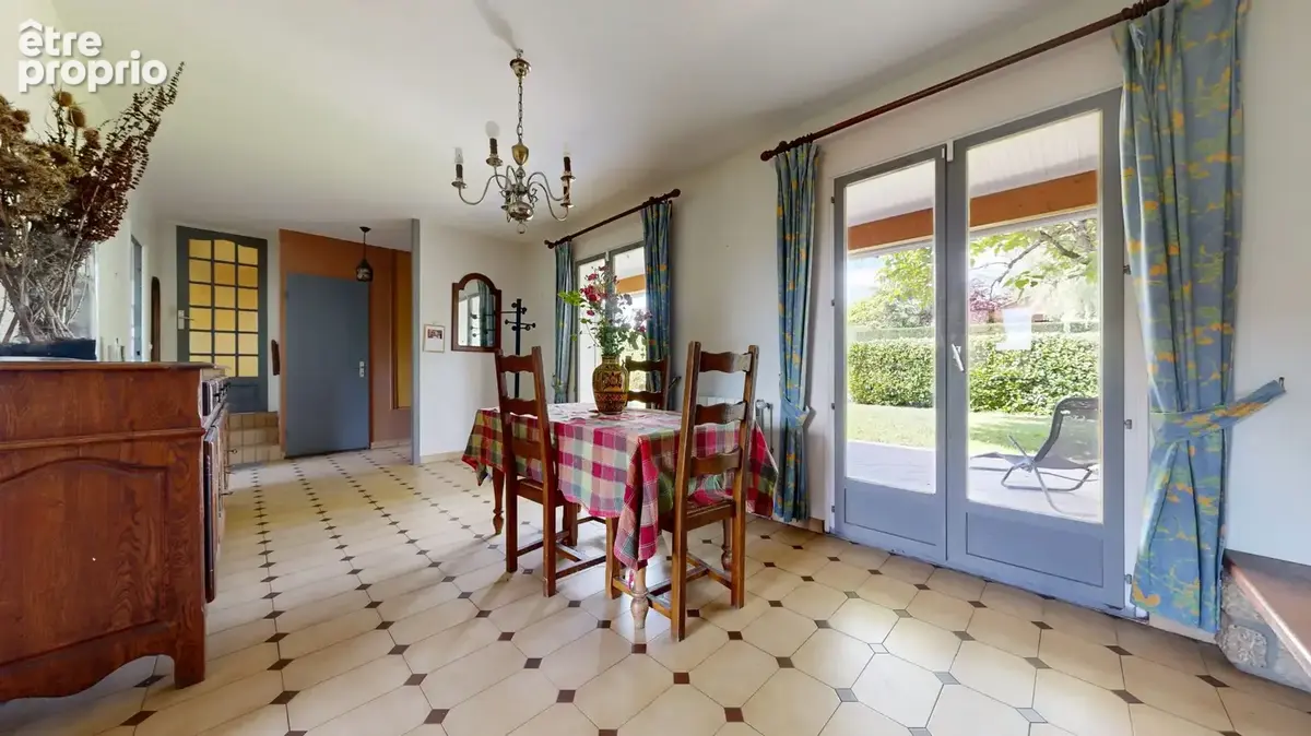 Maison 6 pièces 122 m² à vendre à Chazay-D'azergues (69380) - photo 7