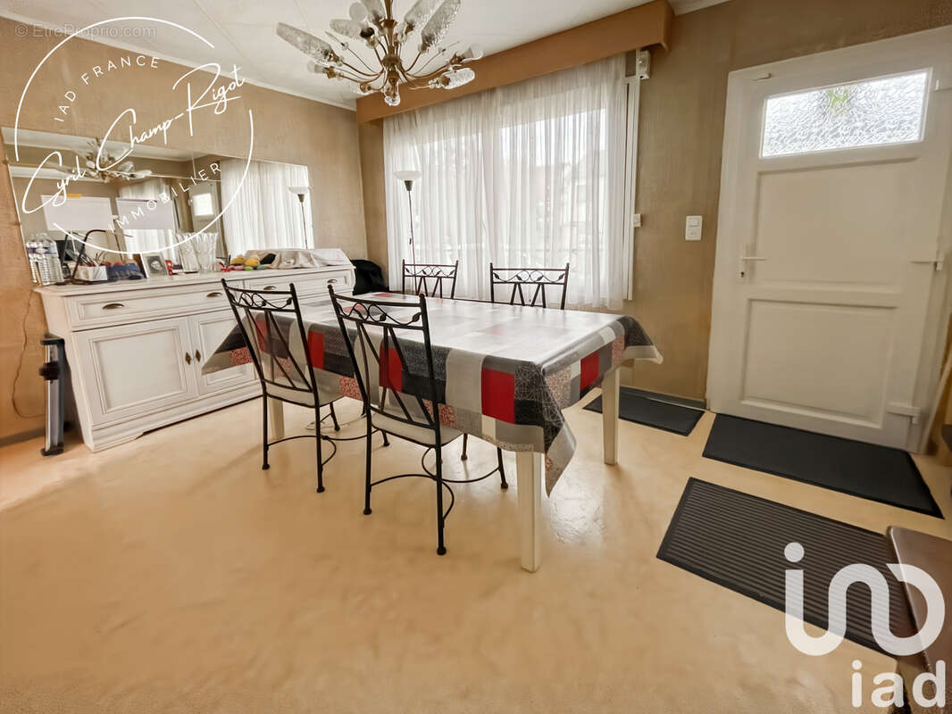 Photo 2 - Maison à TREMBLAY-EN-FRANCE