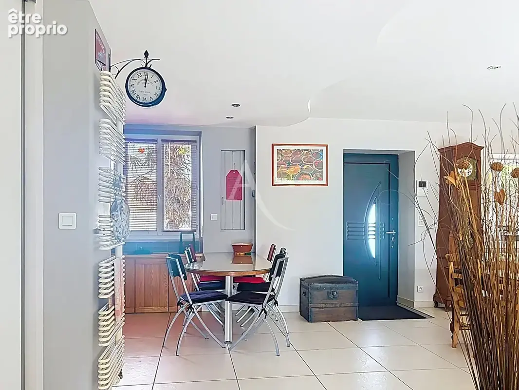 Maison de plain-pied avec dépendances et appartement locatif  Le Loroux-Bottereau - photo 5