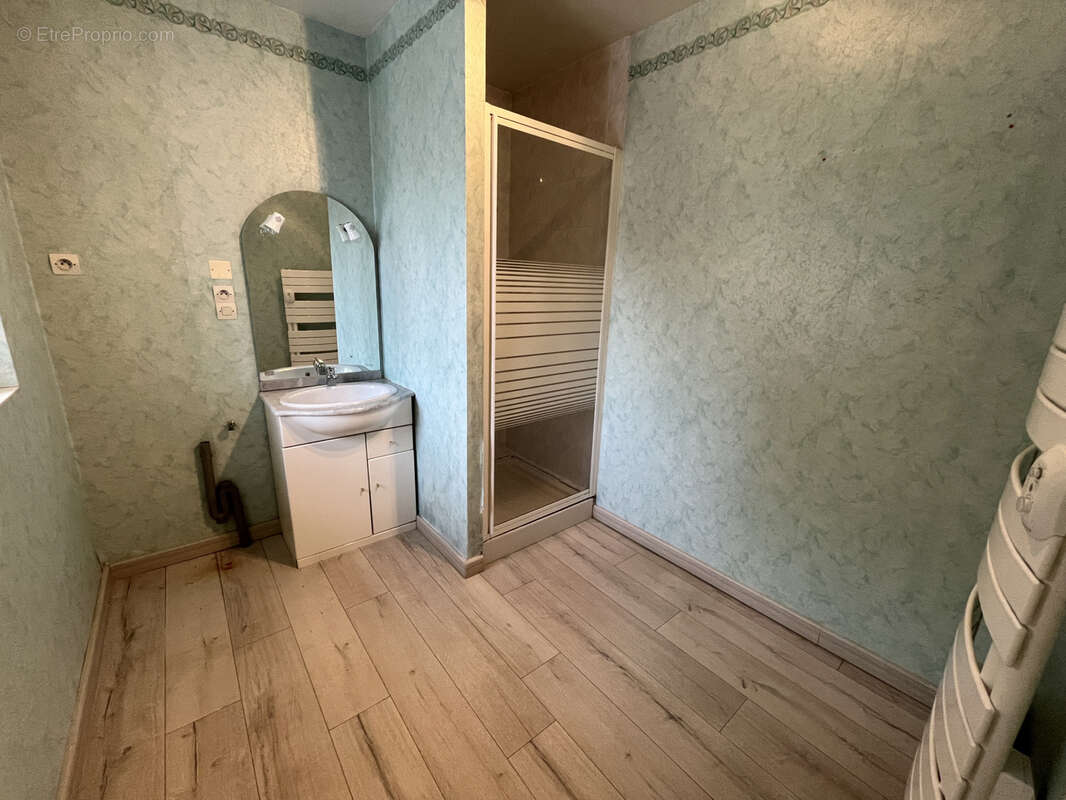 Maison de campagne à rénover avec fort potentiel - Combourtillé - photo 6