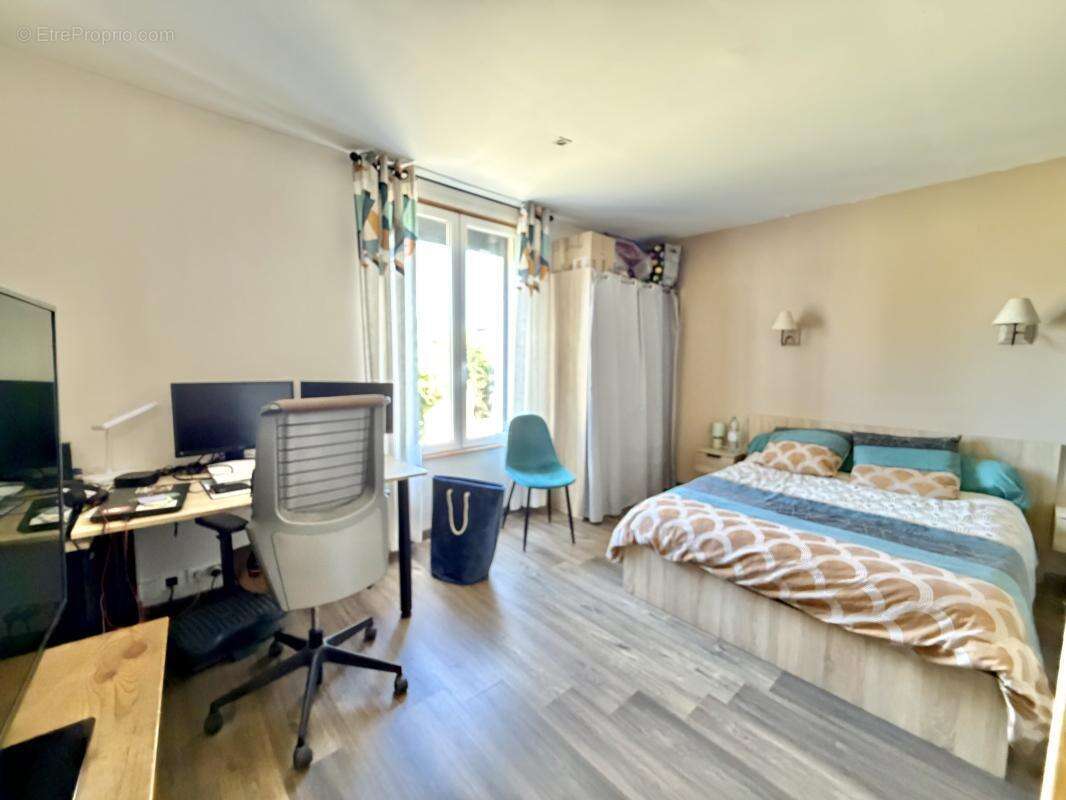 Maison à FOURCHAMBAULT