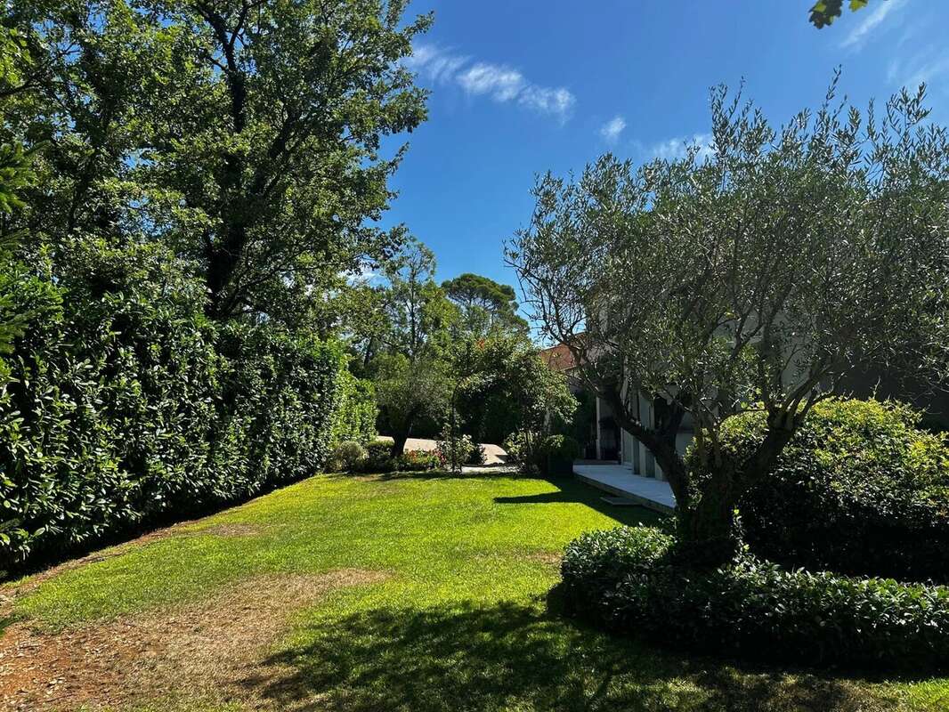 Maison à TOURRETTES