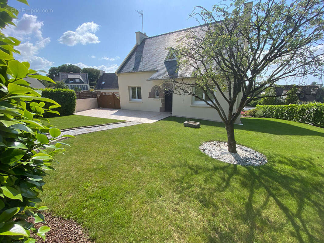 Maison à LANDIVISIAU