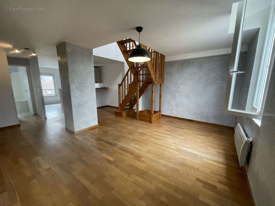 Appartement à PONT-SAINTE-MAXENCE