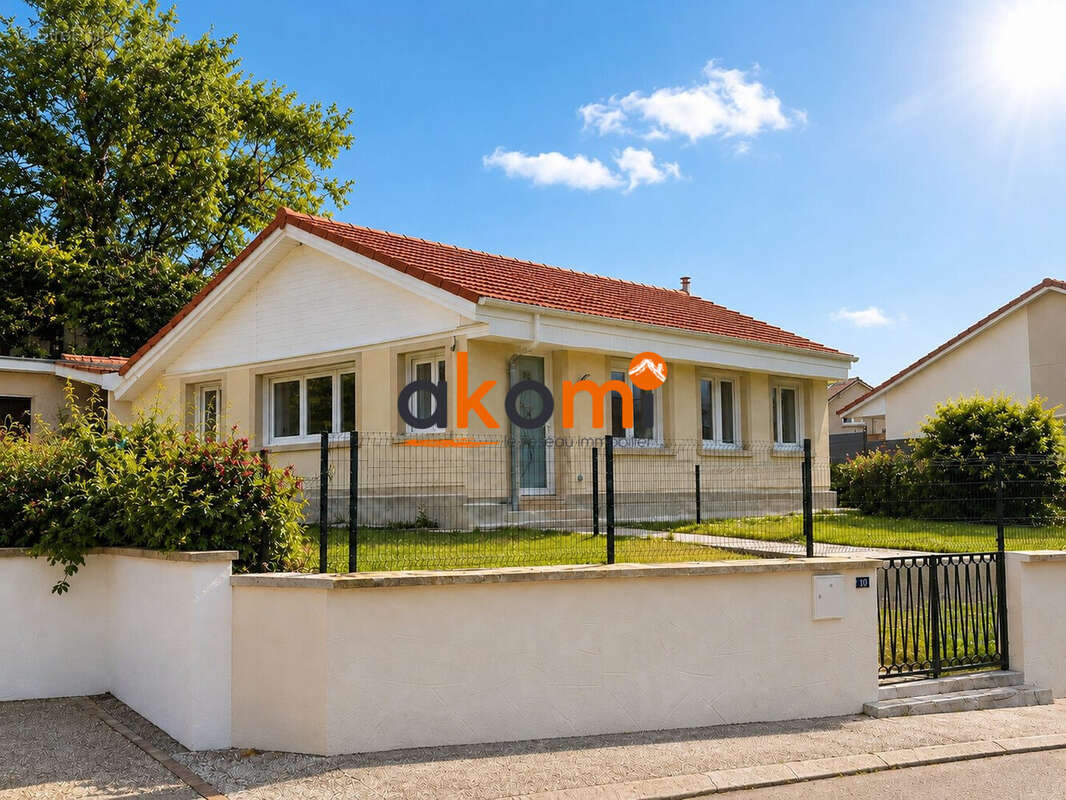 Maison à XEUILLEY