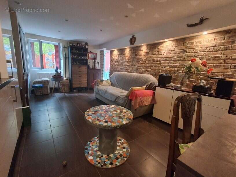 Appartement à FONTENAY-SOUS-BOIS