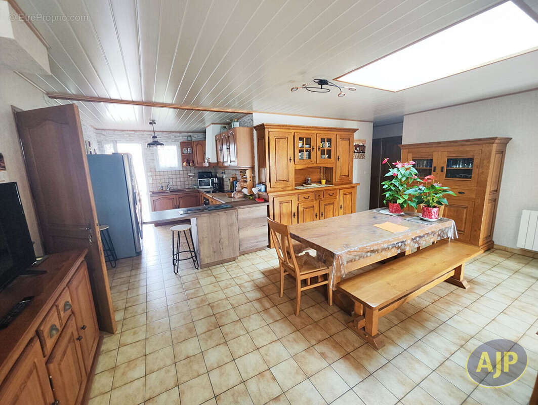 Maison à L&#039;AIGUILLON-SUR-MER