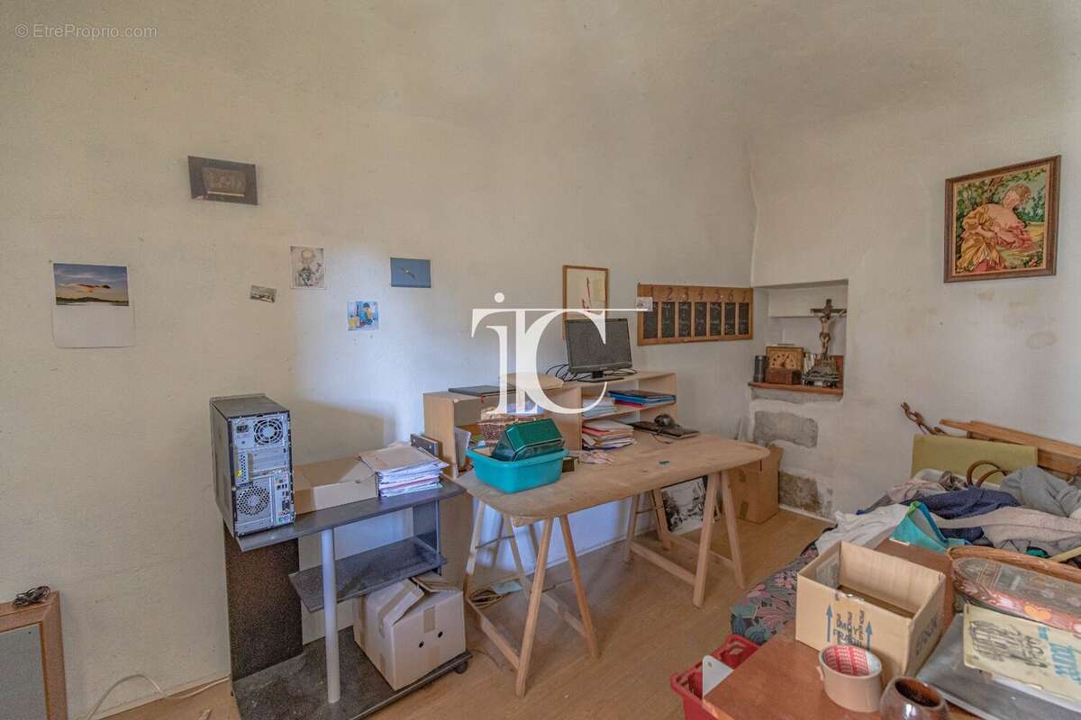 Maison à SAINT-ANDRE-DE-CRUZIERES