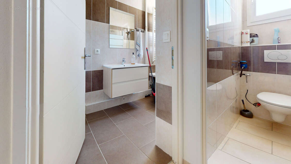 Appartement à FONTAINE