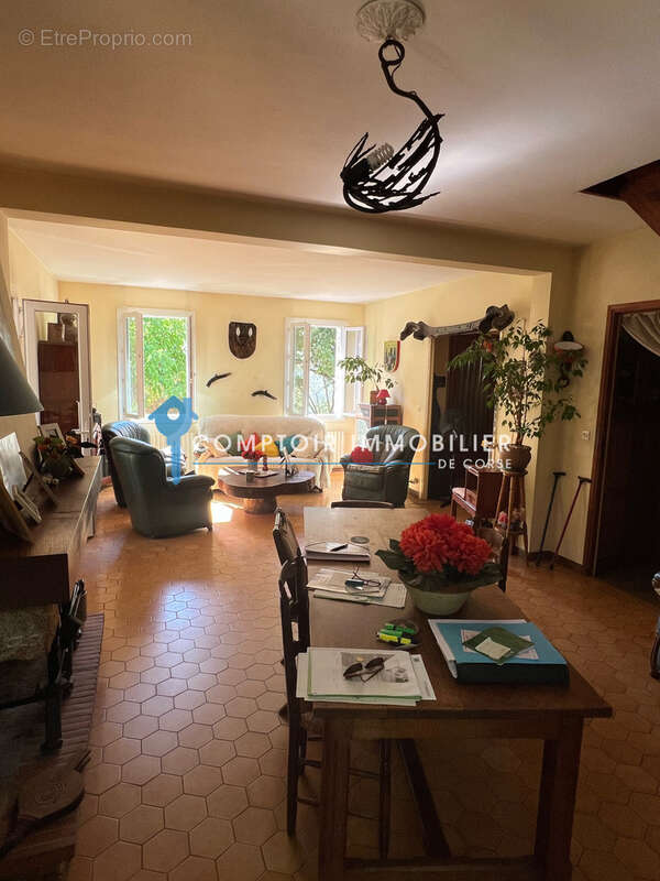 Maison 244m2 avec vue mer - photo 3