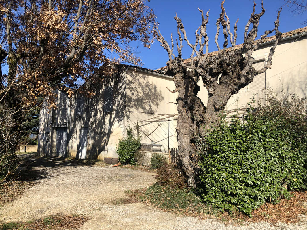 Maison à BONNIEUX