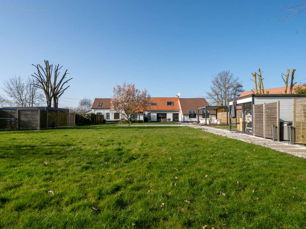 Maison à SAINT-AMAND-LES-EAUX