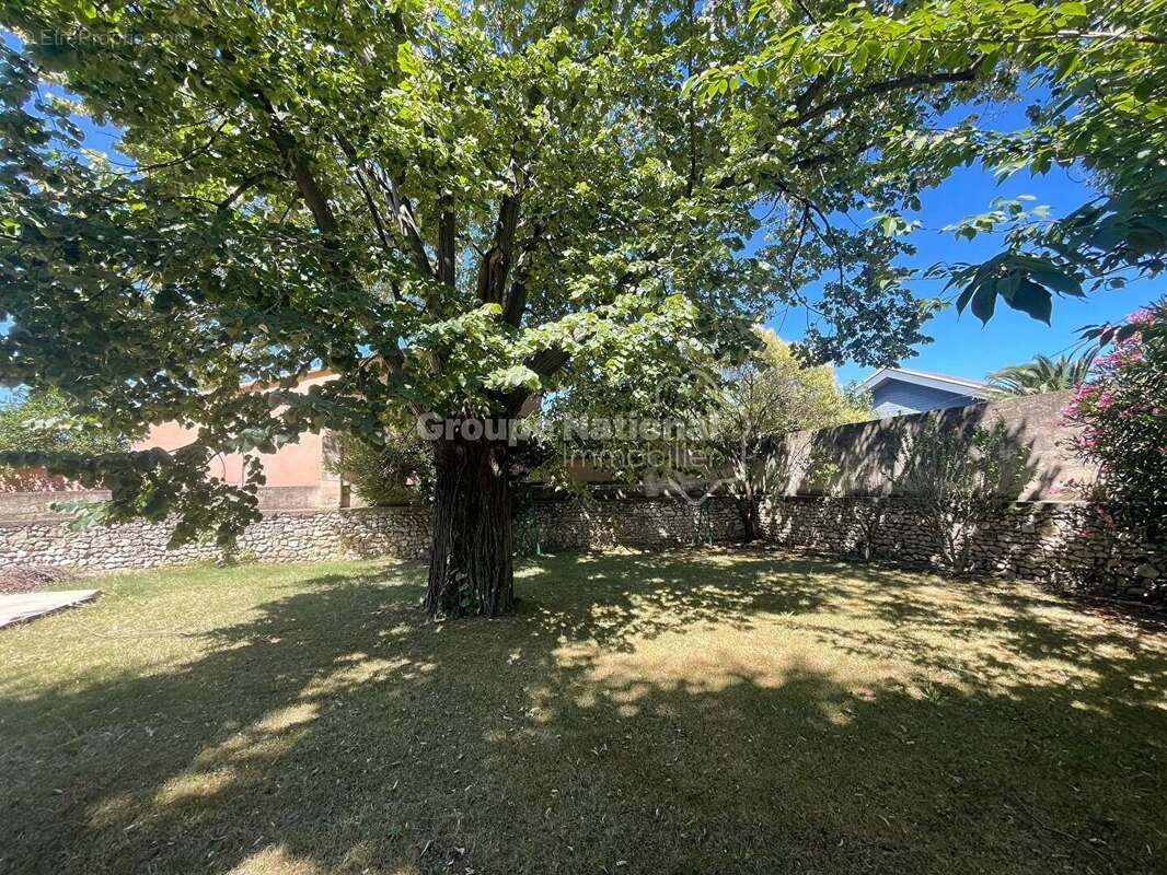 Maison à CHATEAURENARD