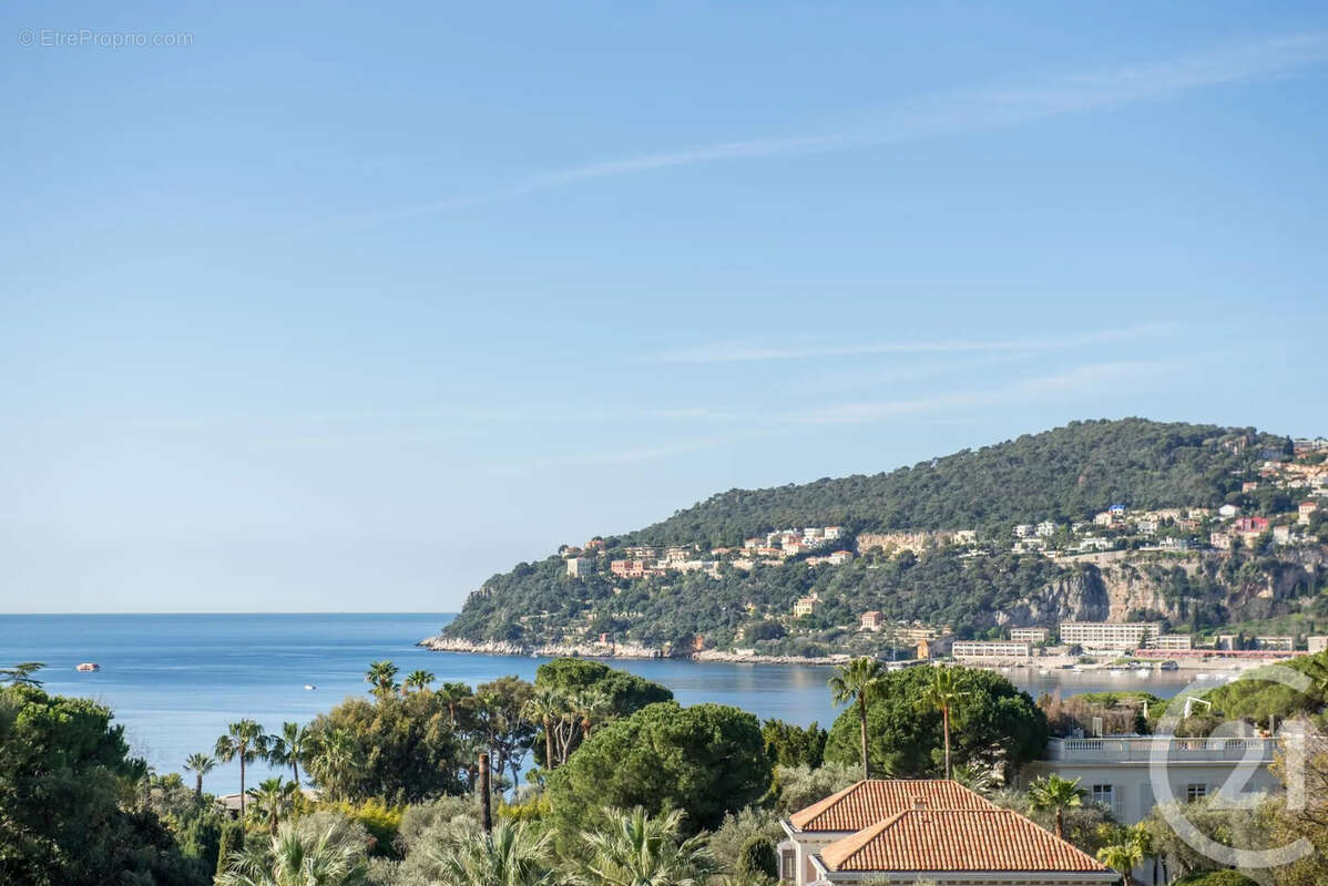 Appartement à VILLEFRANCHE-SUR-MER