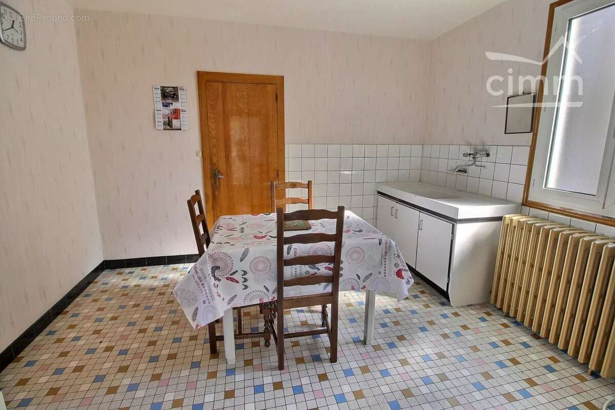 Maison à REMBERCOURT-SOMMAISNE