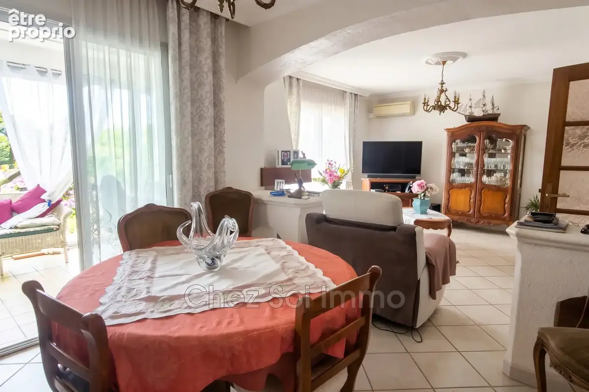 Maison 4 pièces 105 m² à vendre à Saint-Laurent-Du-Var (06700) - photo 3