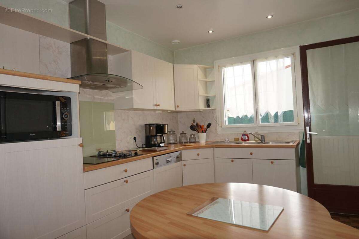 Maison à SAINT-MALO-DU-BOIS