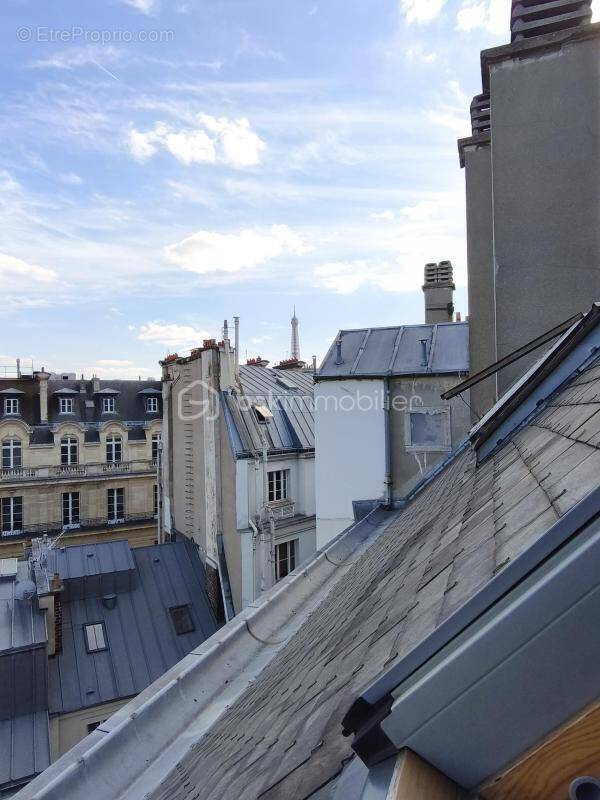 Appartement à PARIS-8E