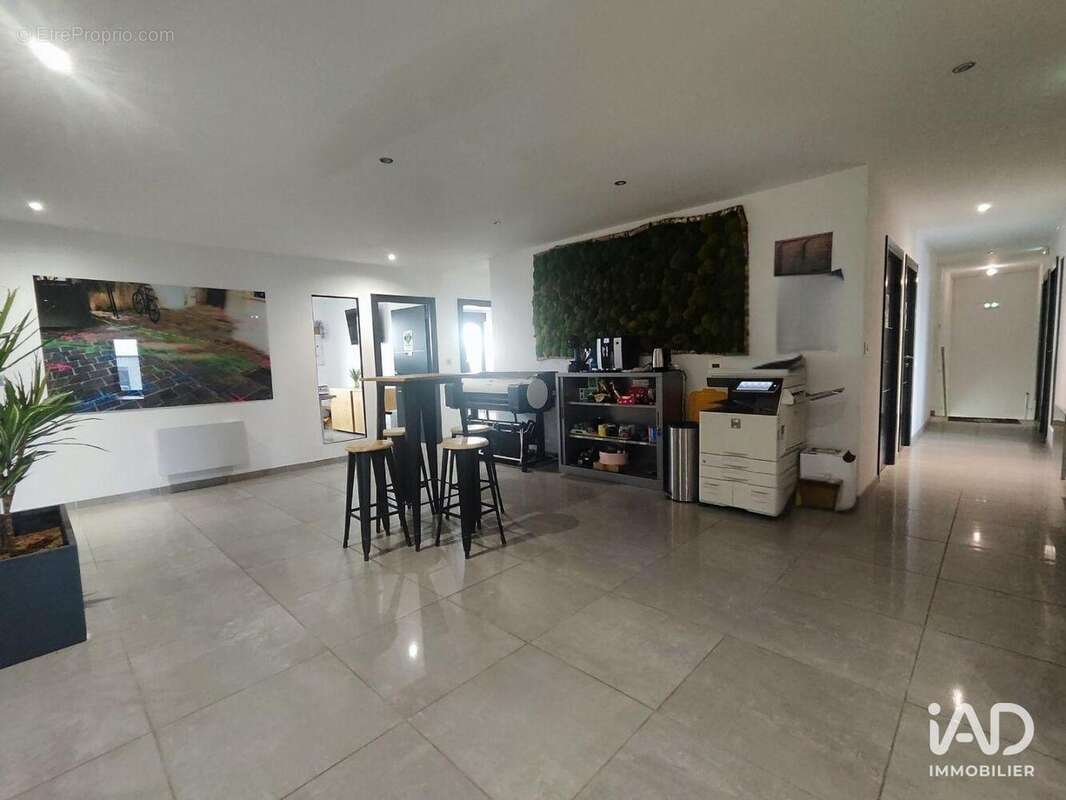 Photo 5 - Commerce à SAINT-MARTIN-SUR-LE-PRE