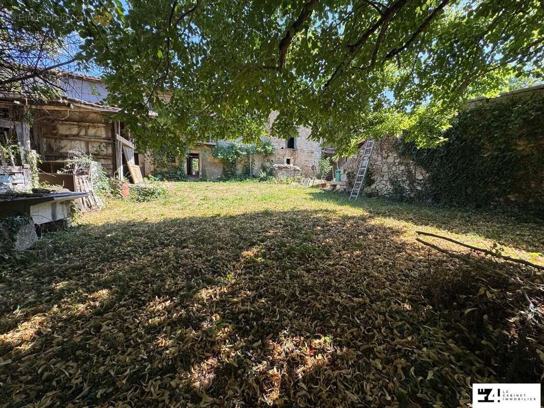 Maison 108 m² à Belbeze-En-Comminges  - photo 7