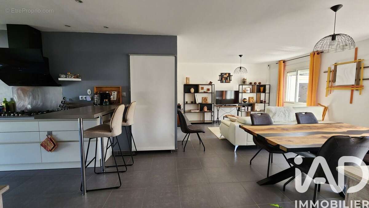 Photo 2 - Maison à TREBES