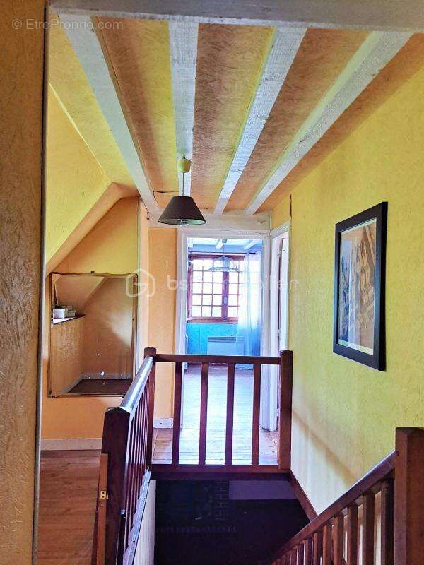 Maison à CHATENAY-SUR-SEINE