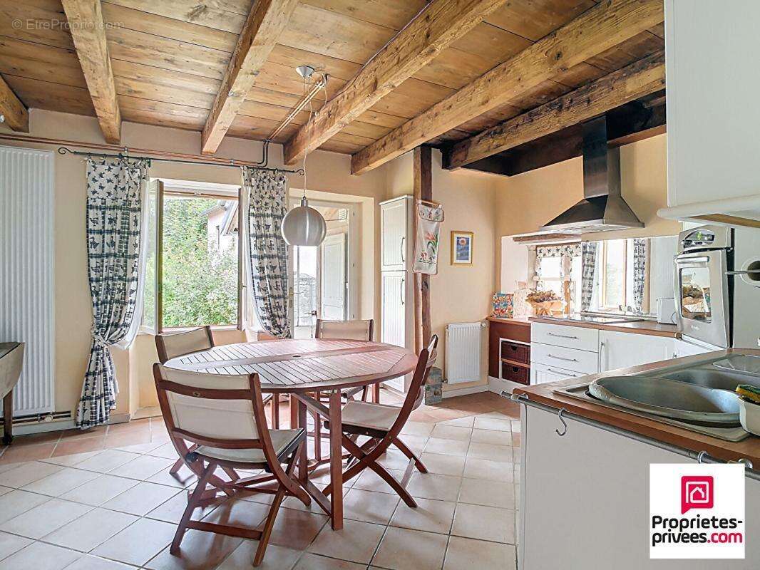 Maison en pierre  Courchaton 5 pièces 138 m2 + dépendance 90 m2 - photo 3