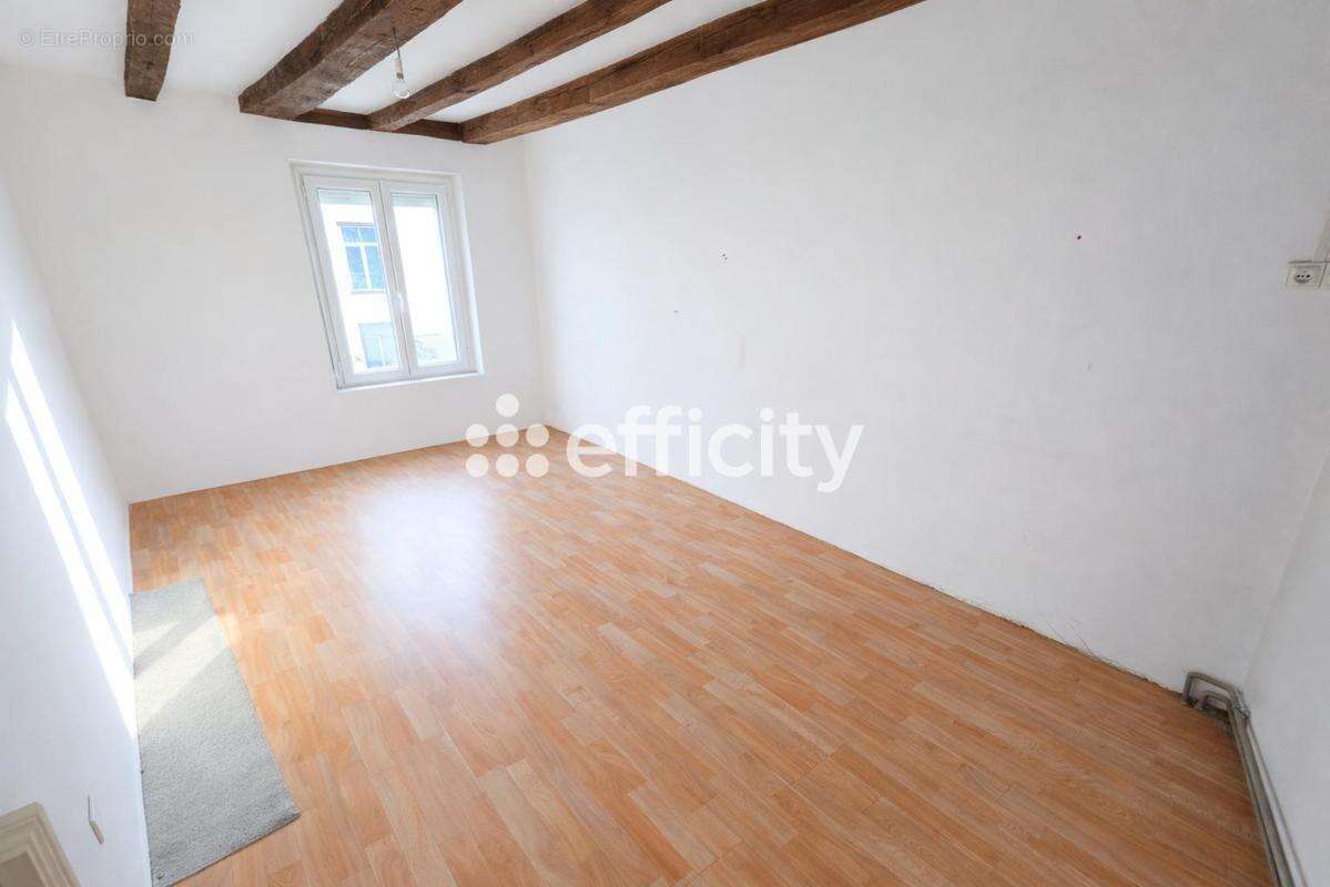 Maison à CHATEAU-DU-LOIR